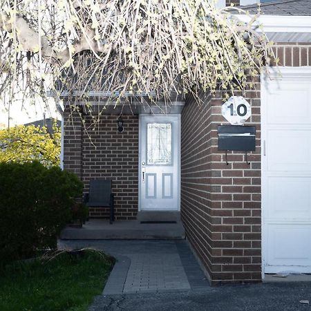 Nathan'S Place Brampton Exterior foto